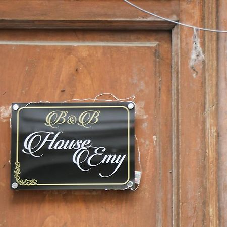 House Emy In Central نابولي المظهر الخارجي الصورة