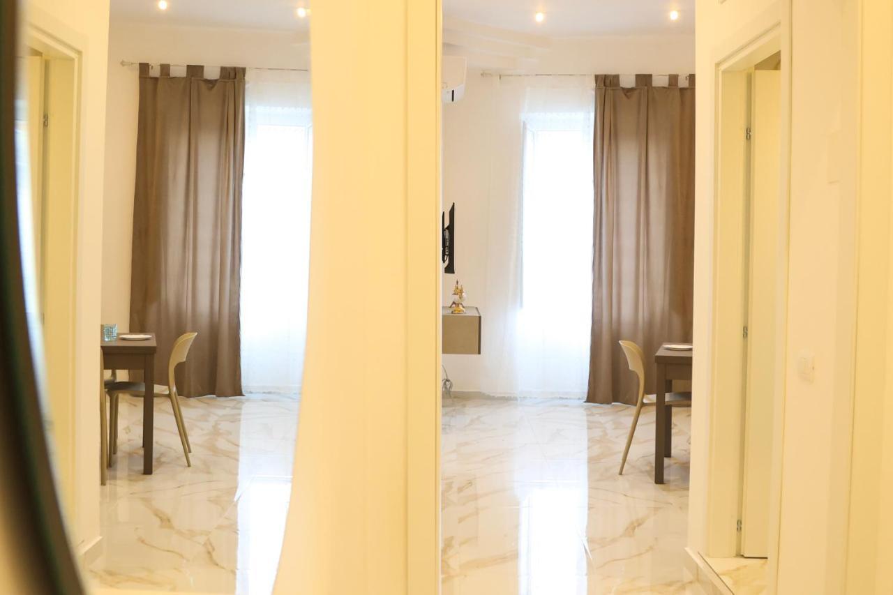 House Emy In Central نابولي المظهر الخارجي الصورة